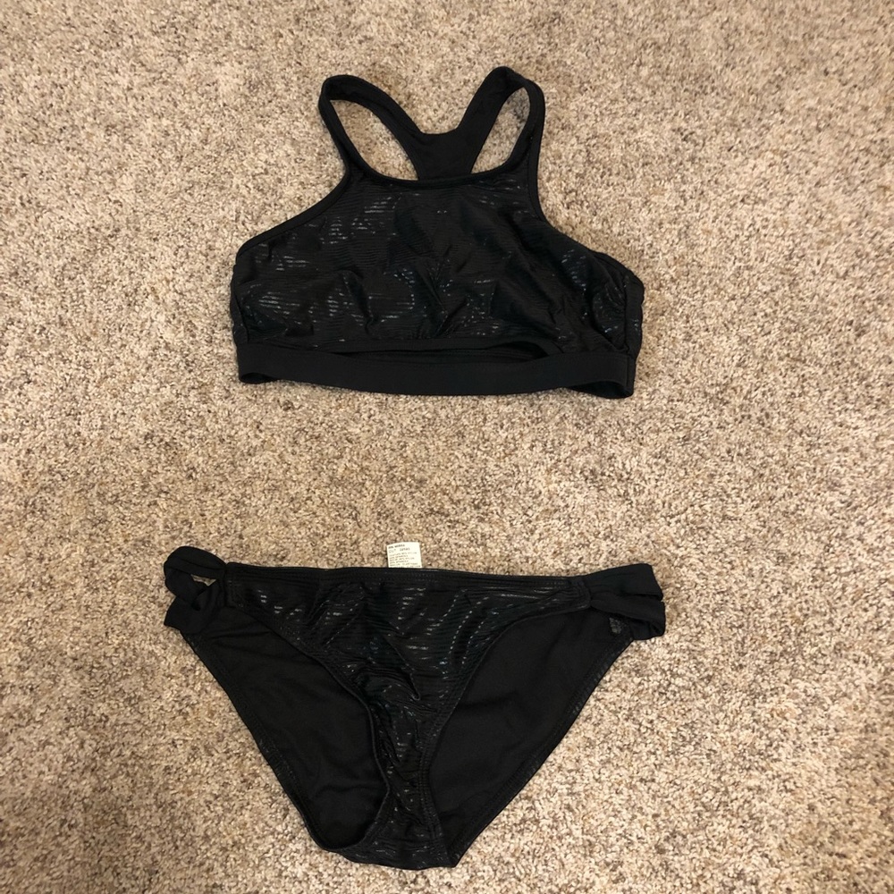 Hurley 2 piece swimsuit. Medium
